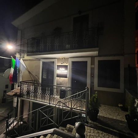 Castel Di Sangro Suite Apartment Exterior foto